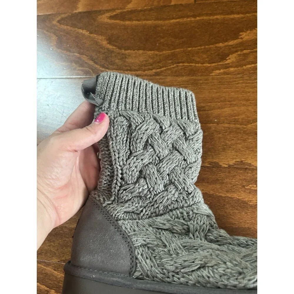 UGG Australia Isla Gray Cable‎ Knit Winter Boots Ribbon Lace Tie Women’s Size 7